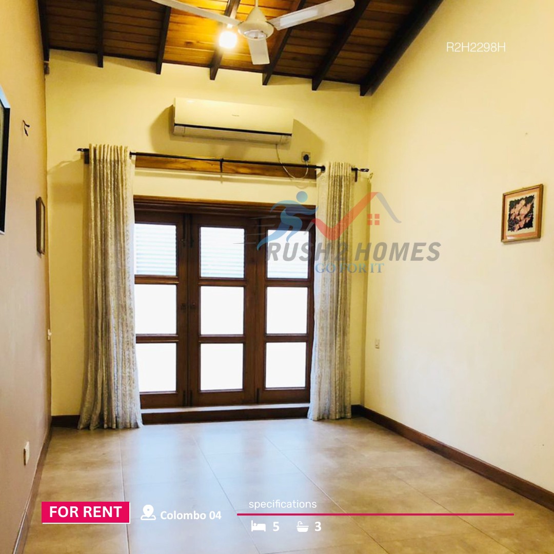 Spacious House in Colombo 04 For Rent in Prime location