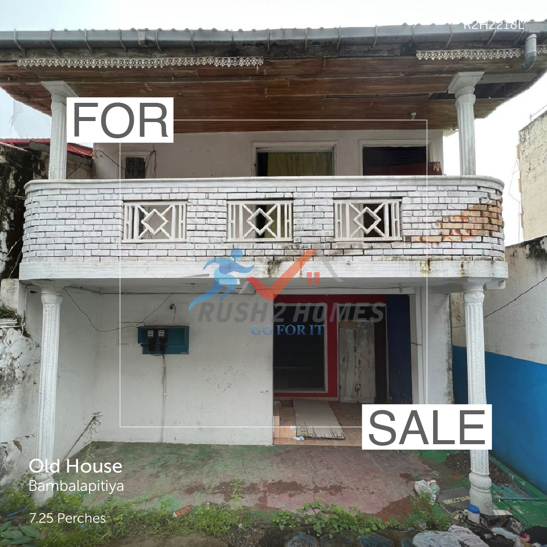 An old House for sale from a prime location in Bambalapitiya.