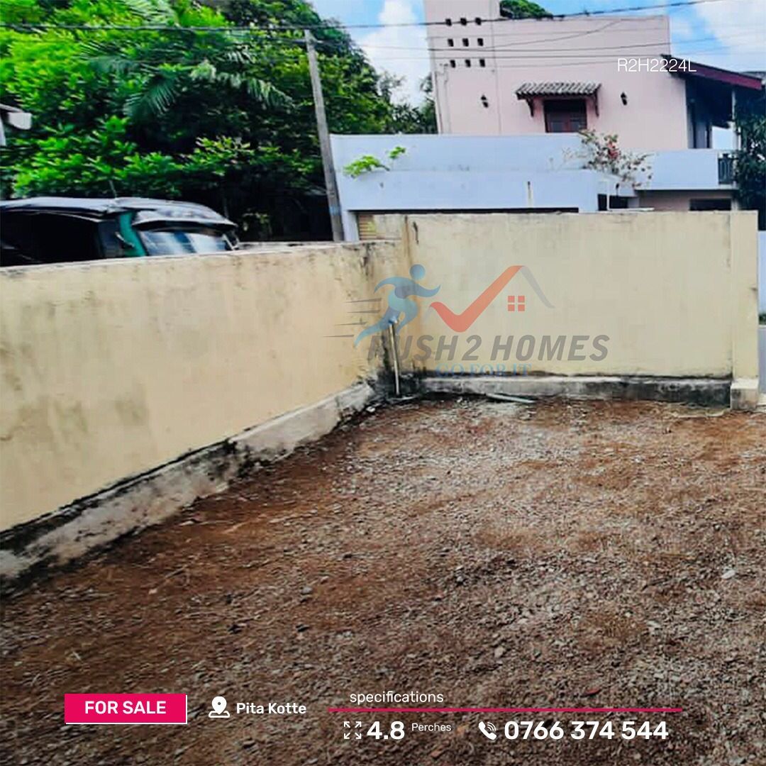 Land For Sale In A Highly Commercial/Residential Area In Pitakotte